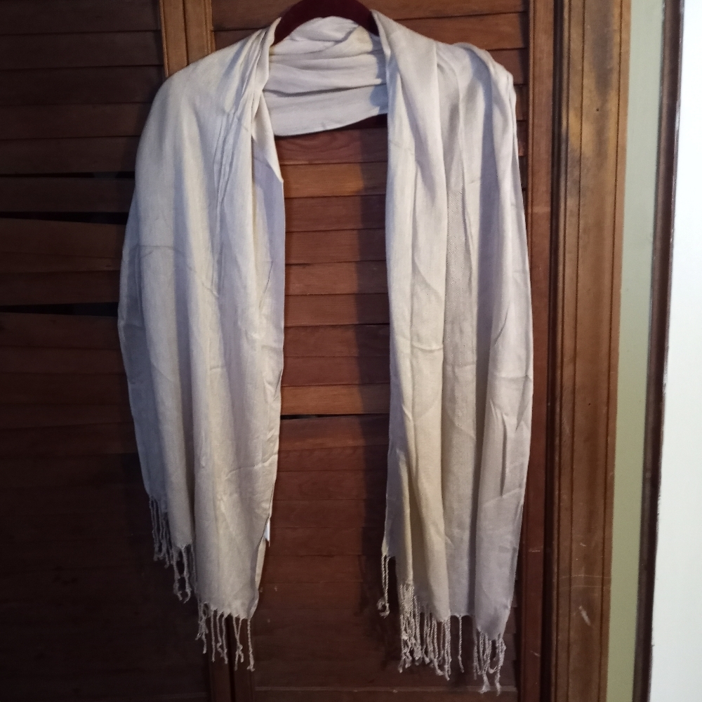 Wrap/Scarf  24 x 70 NEW. Blush/Ivory